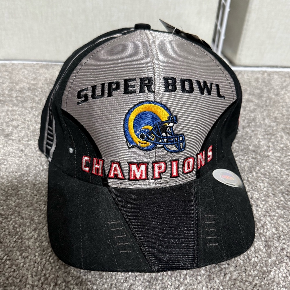 NWT Rams Super Bowl Champions Cap